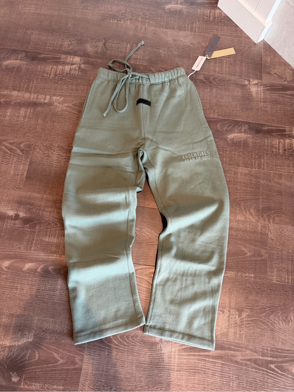 ESSENTIALS Fear of God SS23 Sycamore Uncuffed Sweatpants